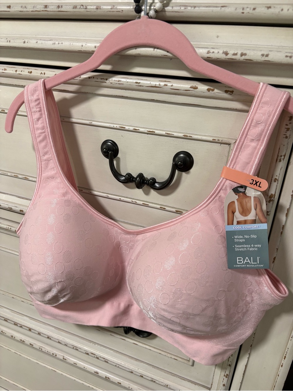 Bali Seamless Wireless Comfort Bra in Light Pink